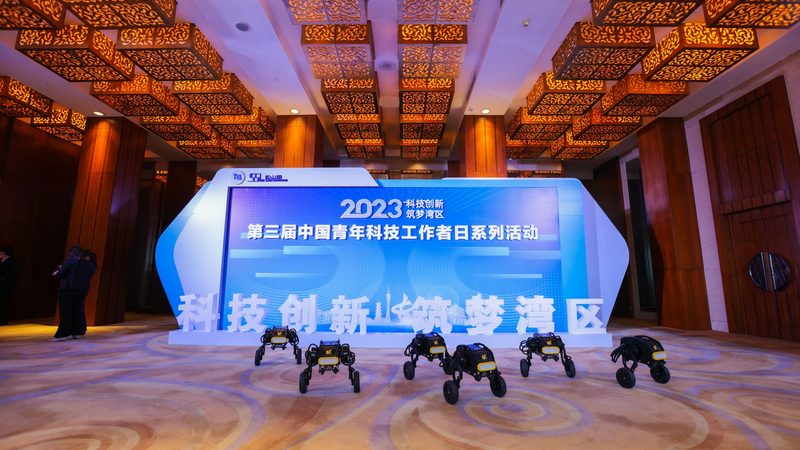 疫情数据可视化：实时更新背后的关键技术